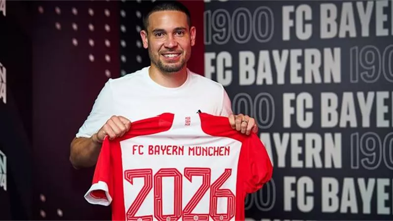 بايرن ميونخ يعلن ضم جيريرو في صفقة انتقال حر حتى يونيو 2026