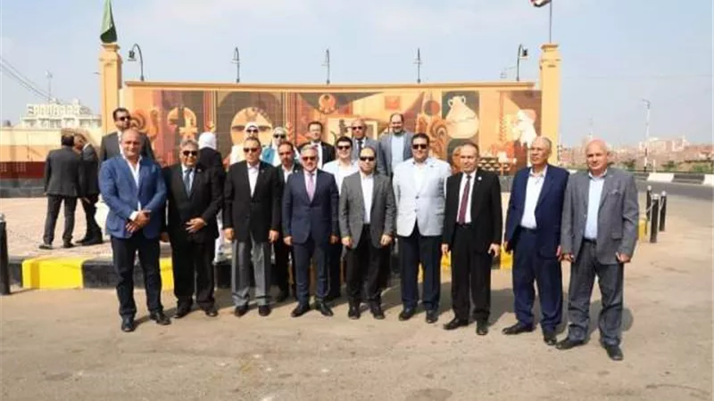 غراب يستقبل رئيس ووكيل وأعضاء لجنة الادارة المحلية بالنواب
