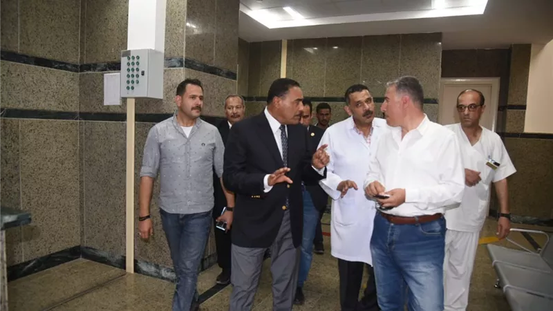 محافظ مطروح يتفقد مستشفي السلوم المركزي