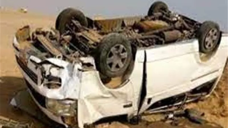 إصابة 12 فى انقلاب سيارة ميكروباص على الطريق الصحراوى بسوهاج
