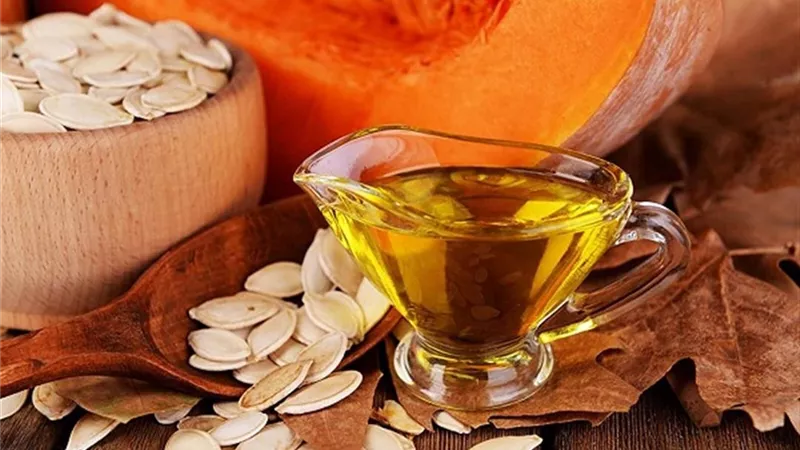 4 فوائد هامة لزيت القرع تعرف عليها