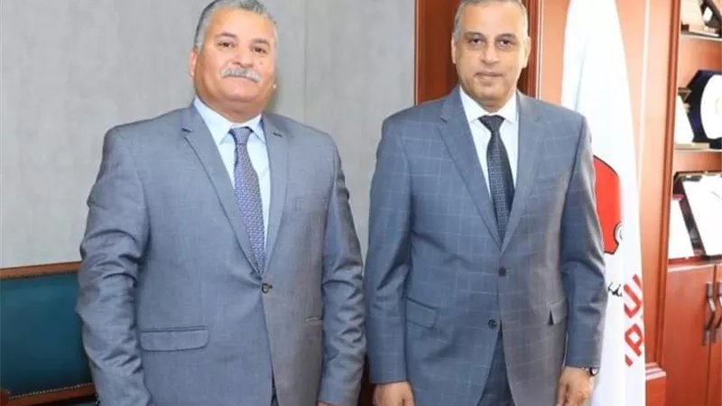محافظ سوهاج يناقش مع وكيل وزارة الصحة إنطلاق مبادرة 100 يوم صحه