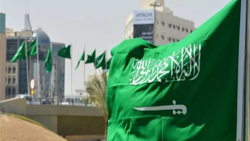 «اعرف حقك واطمن».. «الهجرة» تكشف أمور مهمة للعمالة المصرية الراغبة في السفر إلى السعودية