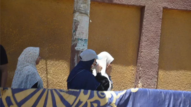 الكيمياء تفسد فرحة العيد.. انهيار وبكاء طلاب الثانوية بالمحافظات