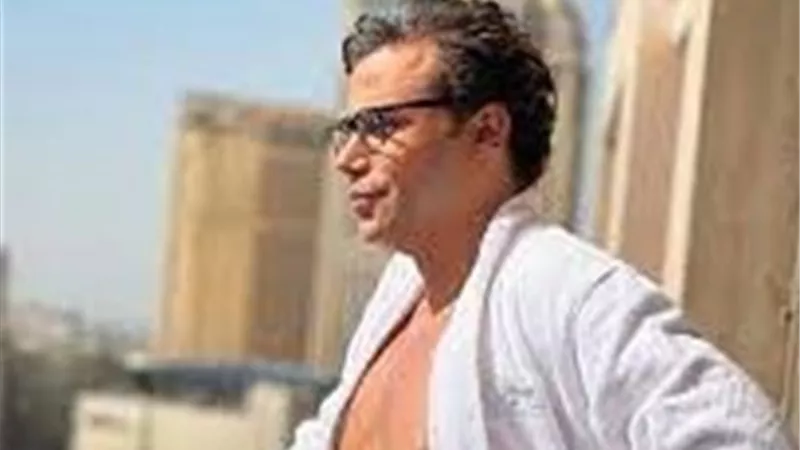 محمد إمام يروج لـ 