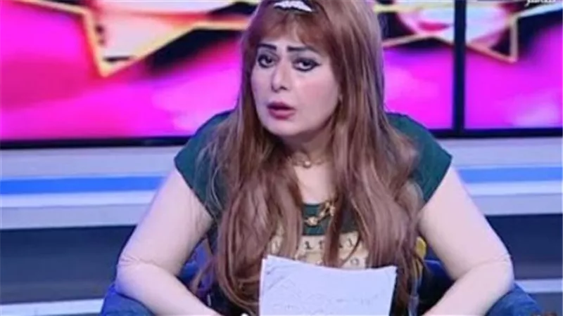 هندية تكشف سبب اعتزالها