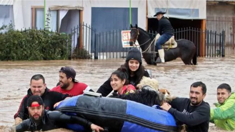 تشيلي.. مقتل شخصين وإجلاء الآلاف جراء الفيضان جنوب البلاد