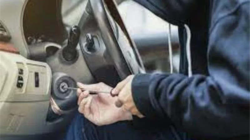 إحالة 3 متهمين بسرقة السيارات في المعادي للمحاكمة الجنائية