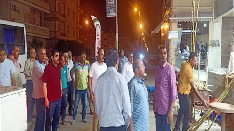 رئيس جهاز النوبارية الجديدة في جولة مسائية