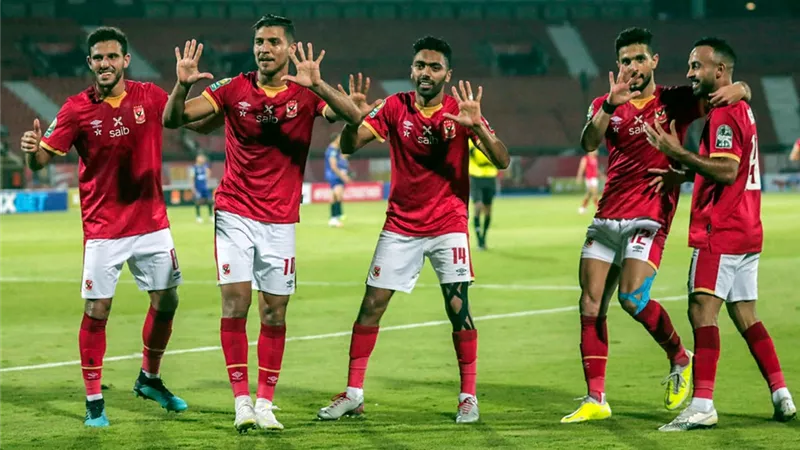 وكيل حسين الشحات يكشف تفاصيل عرض الزمالك قبل التجديد مع الأهلي