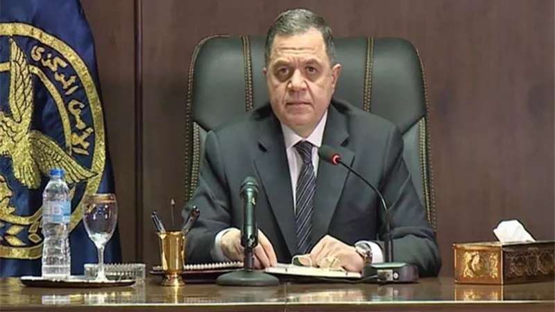 وزيرالداخلية يهنىء وزيرالدفاع ورئيس الأركان بمناسبةحلول عيدالأضحى