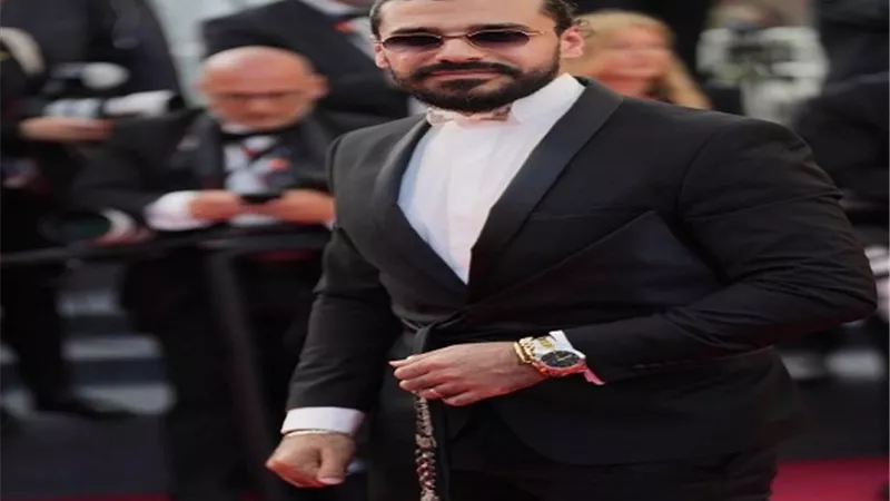 جاد ادم يقدم فيلمًا وثائقيًا عن 