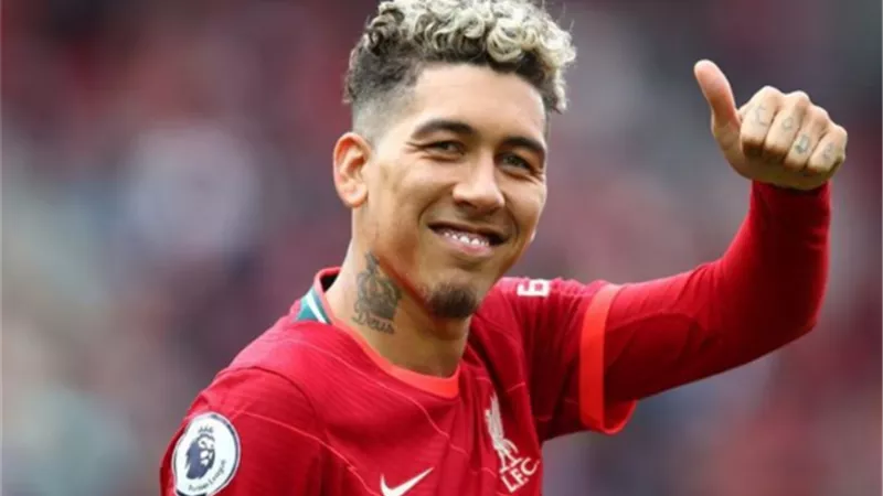 الأهلي السعودي يقترب من ضم ساحر ليفربول