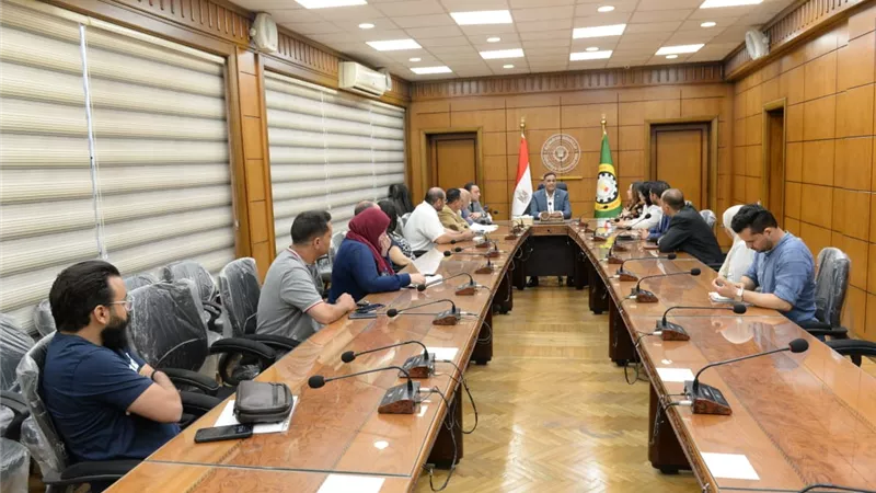 لجنة فنية لحصر المصانع بالمنطقة الإستثمارية بميت غمر