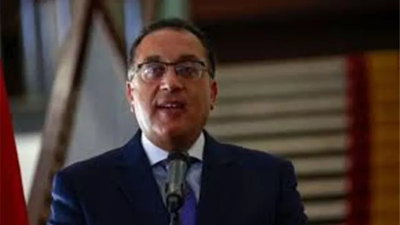 رئيس الوزراء يصل جدة لآداء مناسك الحج