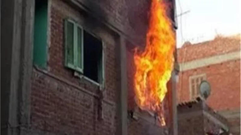 مصرع 3 أشخاص وإصابة ربه منزل في حريق بالشرقية