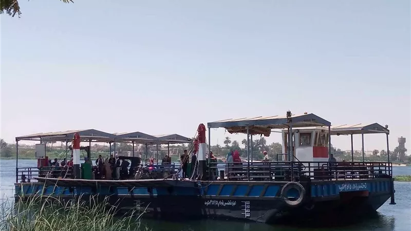 حملات تفتيشية على المعديات بالشيخ حسن بمركز مطاي