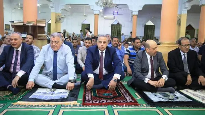 محافظ سوهاج يؤدي صلاة عيد الأضحى المبارك بمسجد