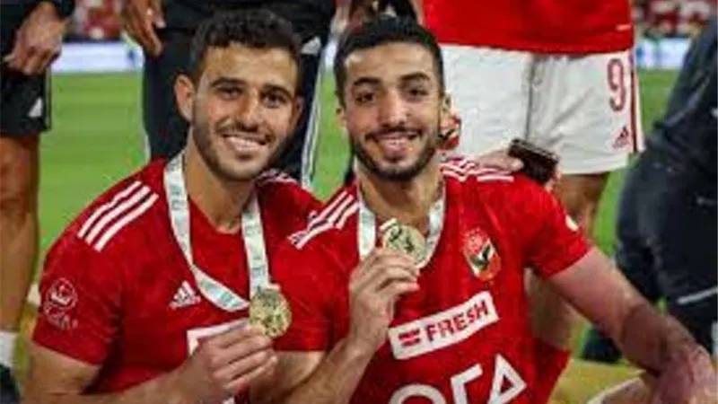 عواد الزمالك يهدد صفقة بديل نجم وسط الاهلى .. تفاصيل
