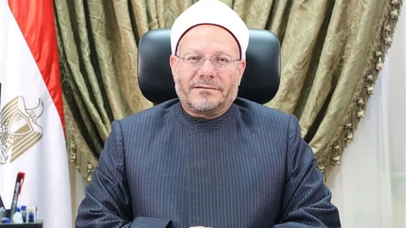 المفتي يهنئ الرئيس والمصريين بالذكرى العاشرة لـ 
