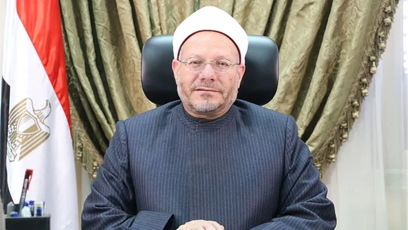 مفتي الجمهورية يدين بشدة إقدام متطرفين على حرق المصحف الشريف في السويد