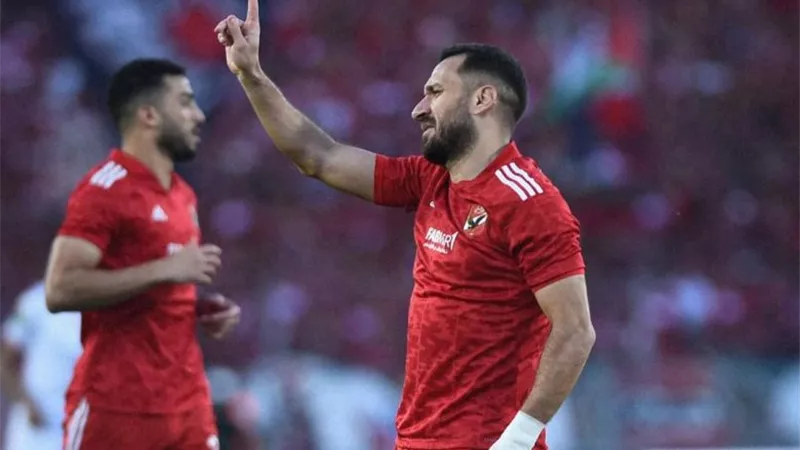 الأهلي يسعي لضم بديل علي معلول من الفلاحين
