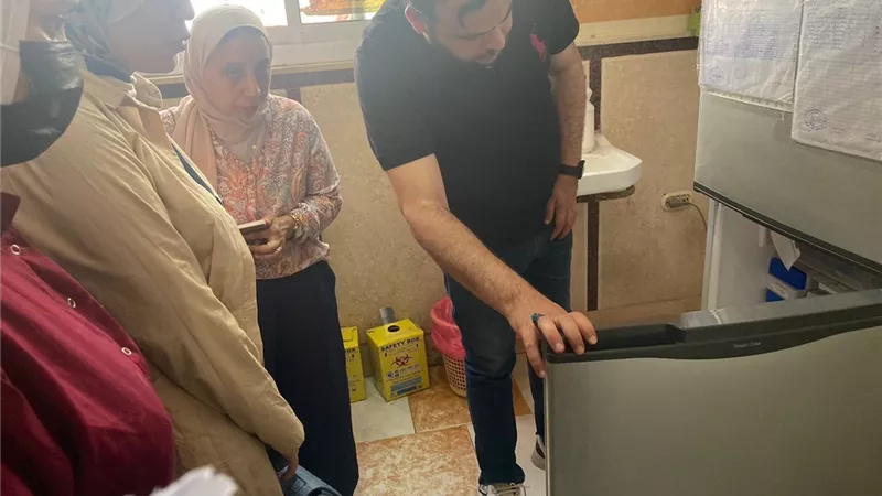 مدير صحة الإسماعيلية يتفقد مستشفى القصاصين فى ثانى أيام العيد