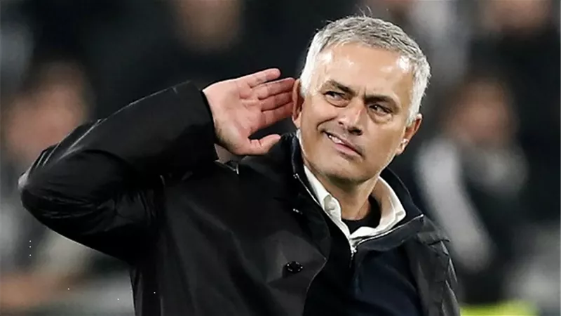 حقيقة تعاقد مورينيو لتدريب الهلال السعودي مقابل 30 مليون يورو