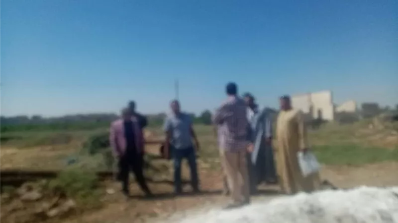 إزالة ٦حالات تعد على الارض الزراعية فى المهد بالمنيا