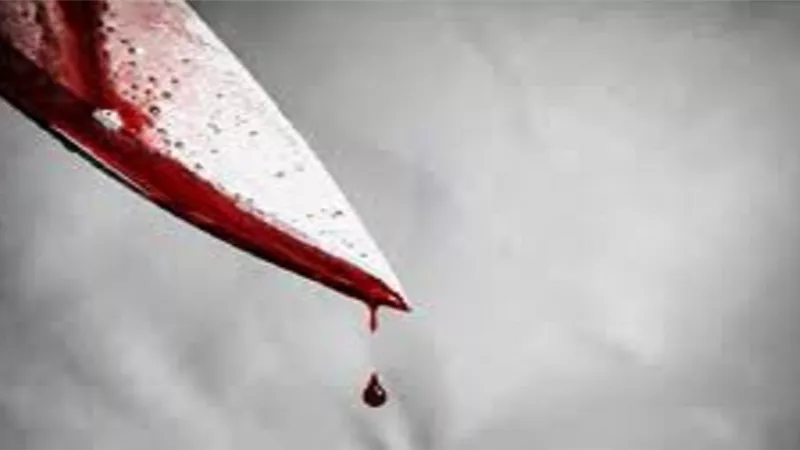 رفض إعطاؤه أموالا.. شاب يطعن والده في سوهاج