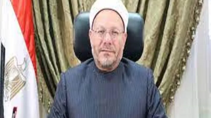 المفتي يهنئ خادم الحرمين الشريفين وولي العهد بنجاح موسم الحج