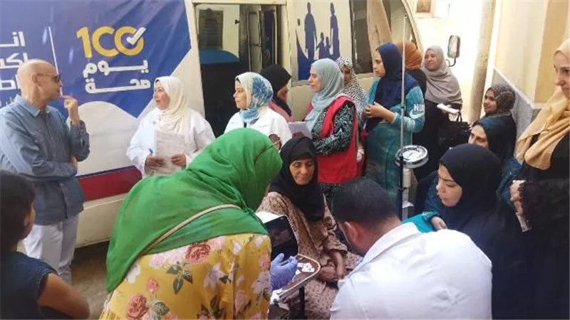 مسعود ينقل طبيبة وممرضة بديرب نجم