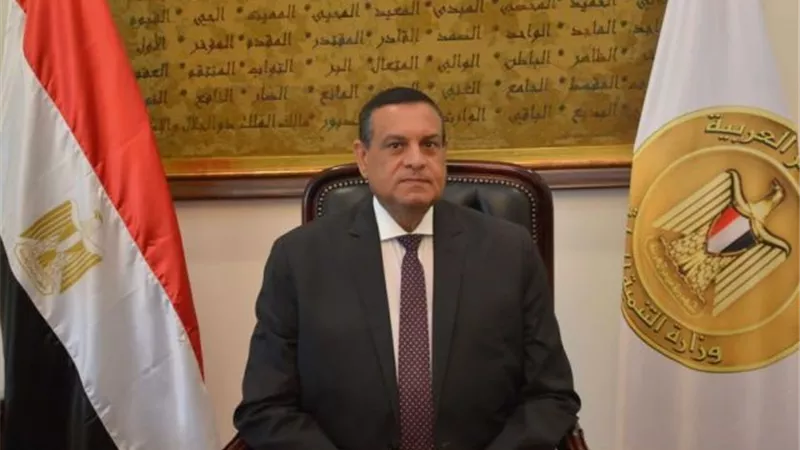 المرأة والشباب بالصدارة لتوفير فرص العمل بالمحافظات في عهد الرئيس