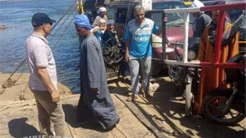 حملات تفتيشية مفاجئة على المراكب النيلية و المعديات بمراكز المنيا