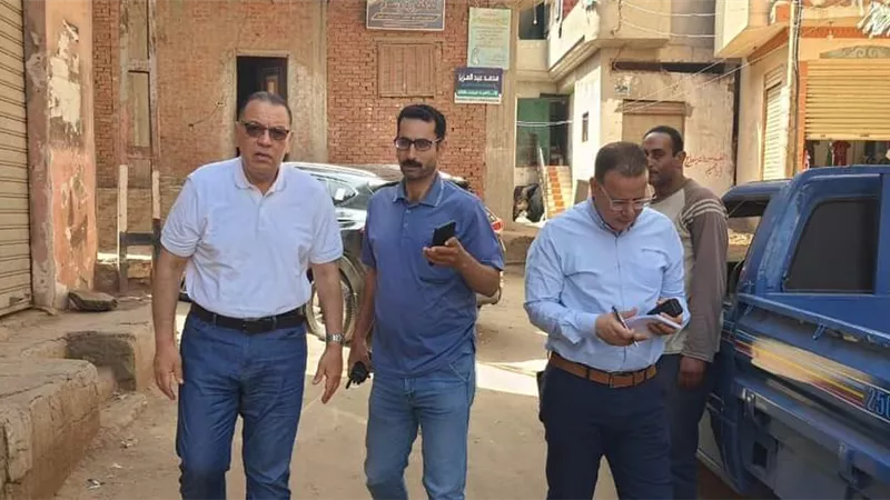 محافظ الشرقية يُفاجئ قريتي المطاوعة والسكاكرة بههيا