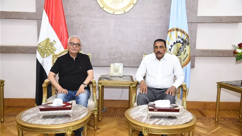 محافظ مطروح يستقبل وزير التربية والتعليم