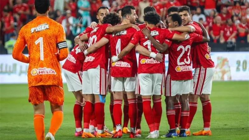 شريف وأفشة ضمن بدلاء الأهلي لمواجهة فيوتشر بالدوري