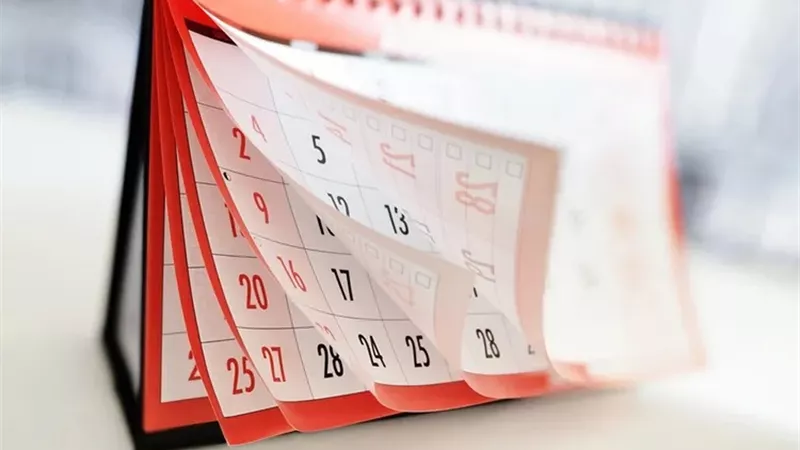 بعد عودة العمل.. 6 أيام إجازات جديدة للعاملين بالدولة هذا الشهر