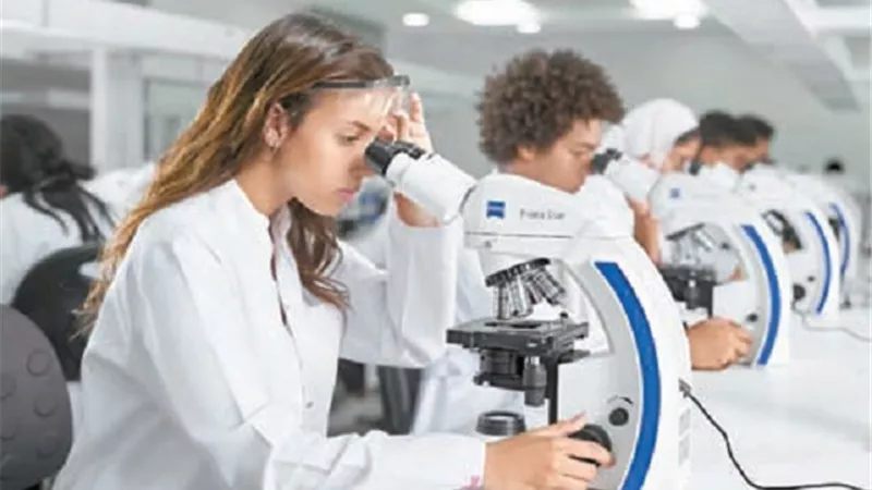 ارتفاع عدد الجامعات لـ 92 جامعة.. و120 مستشفي جامعياً