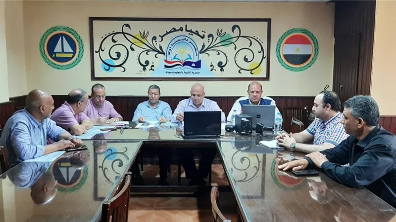 وكيل تعليم دميـاط يتابع إمتحانات الثانوية العامة