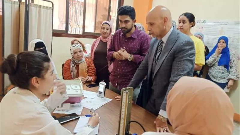 إقبال كثيف من المواطنين والعاملين بمديرية الصحية بالشرقية
