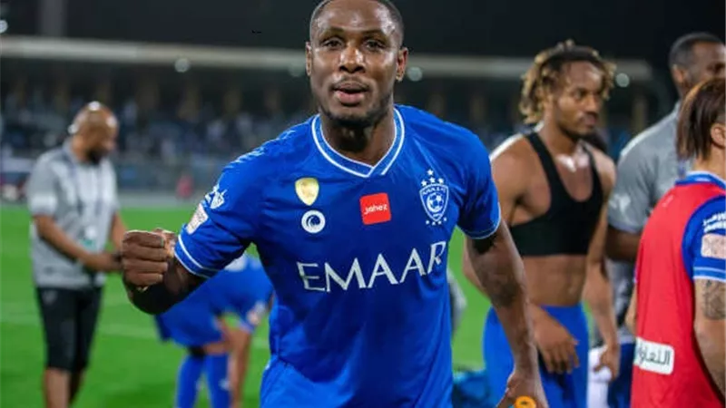 ثلاثي أوروبي على طاولة الهلال السعودي لتعويض رحيل النسر النيجيري