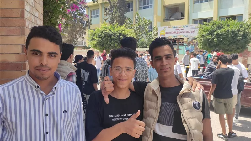 فرحة كبيرة لطلاب مطروح بعد اداء امتحان اللغة الانجليزية