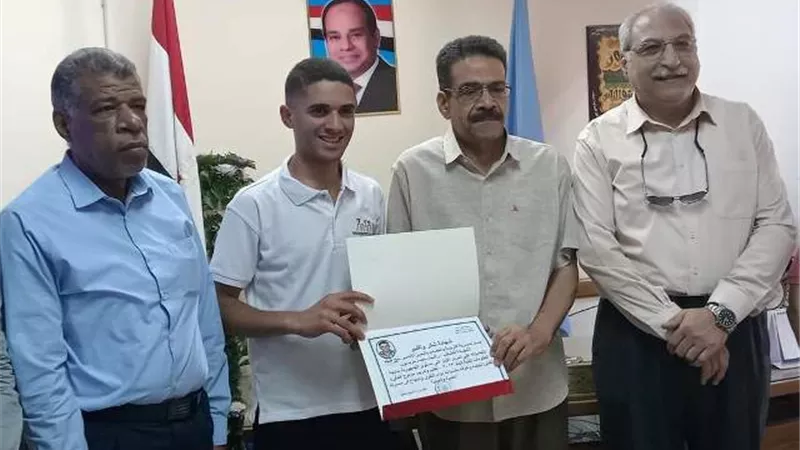 تعليم البحرالأحمريكرم سعد مزيون الأول علي الجمهوريةبالتعليم الفنى