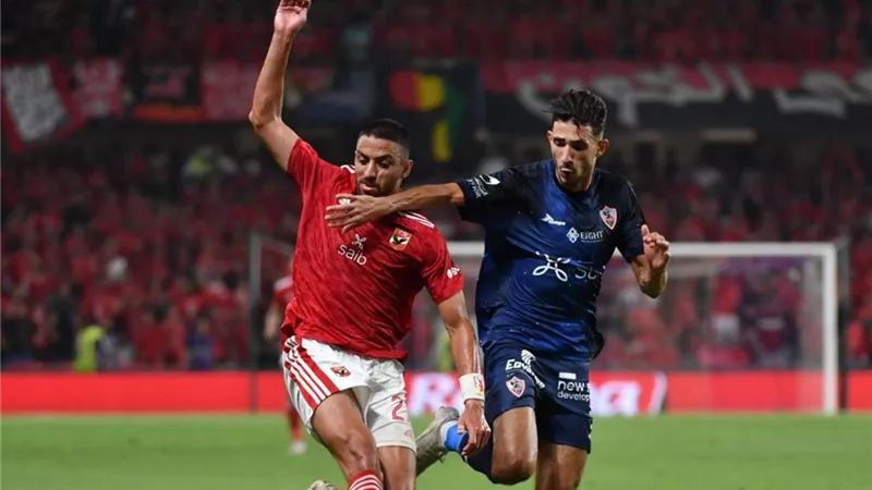 إتحاد الكرة يرفض تهديد رئيس الزمالك بطاقم تحكيم مصري للقمة
