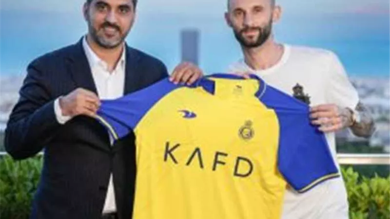بعد التعاقد مع نجم انتر ميلان.. 4 نجوم على رادار النصر السعودى