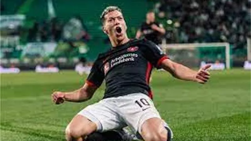 ميتلاند كوبرى .. إمام عاشور فى الدنمارك مع وكيله لاتمام انتقاله إلى الاهلى