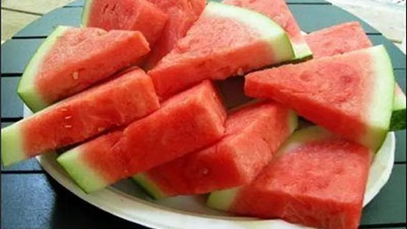 احذر تناول البطيخ فى غير موسمة