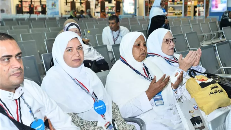 176 رحلة جوية نقلت حجاج القرعة و التضامن والسياحة و الترانزيت