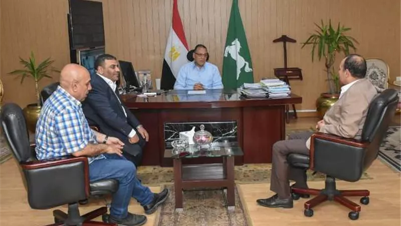 محافظ الشرقية يلتقي نواب البرلمان لحل مشاكل المواطنين